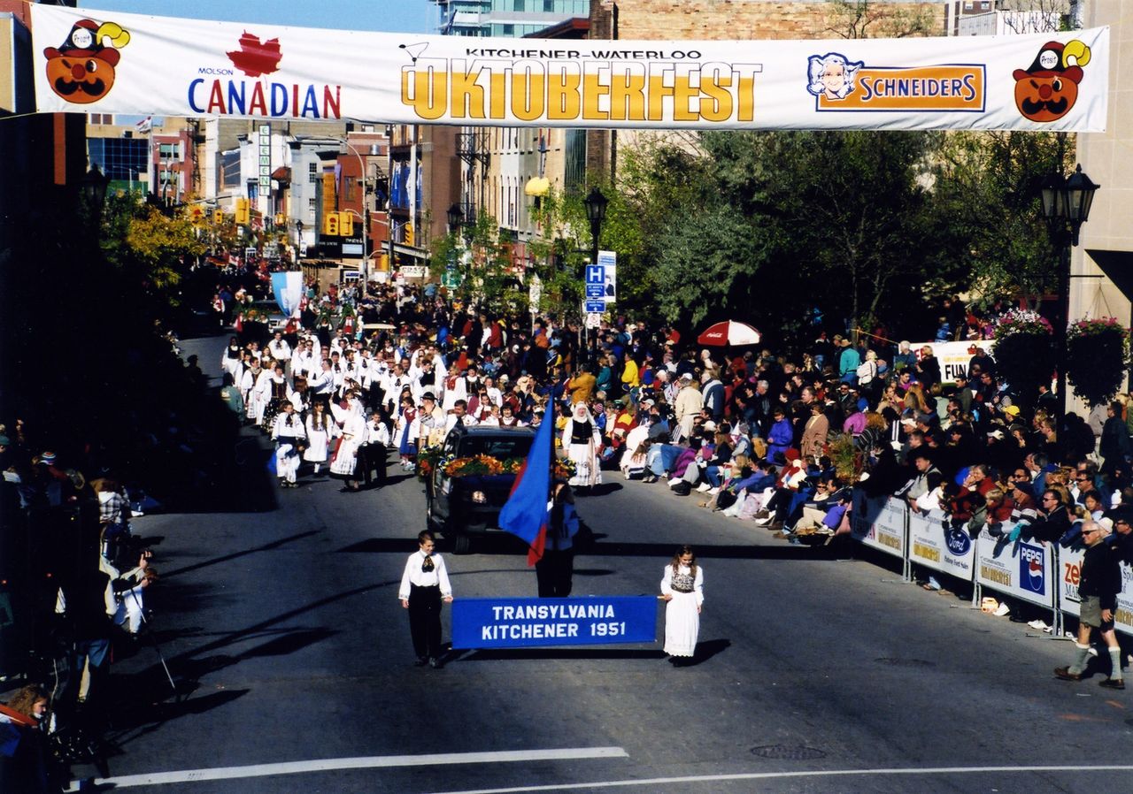 2002-10-001.jpg