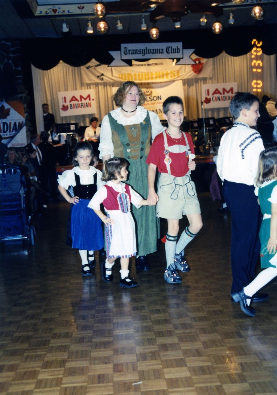 2002-10-13-009.jpg
