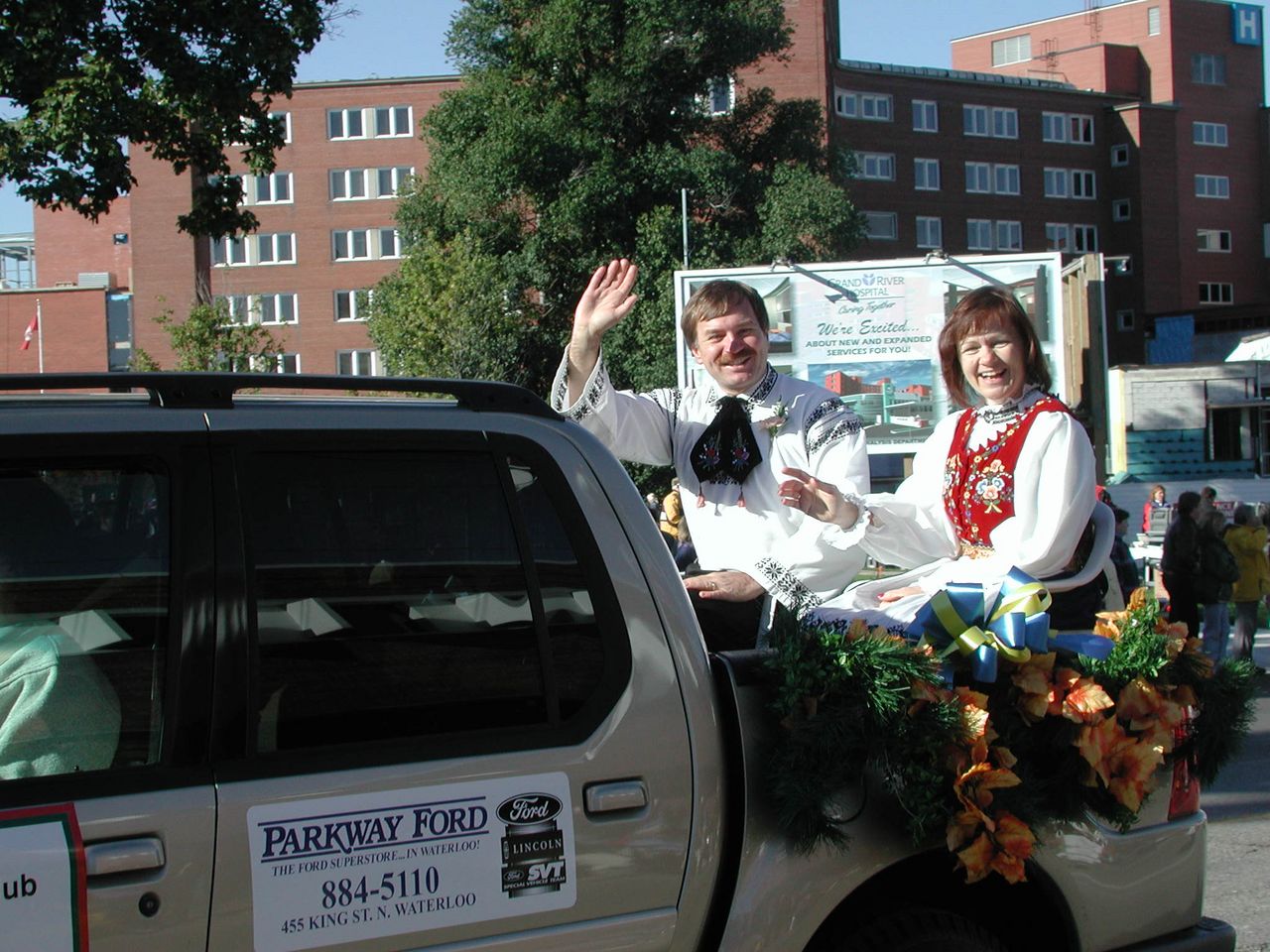 2002-10-14-003.JPG