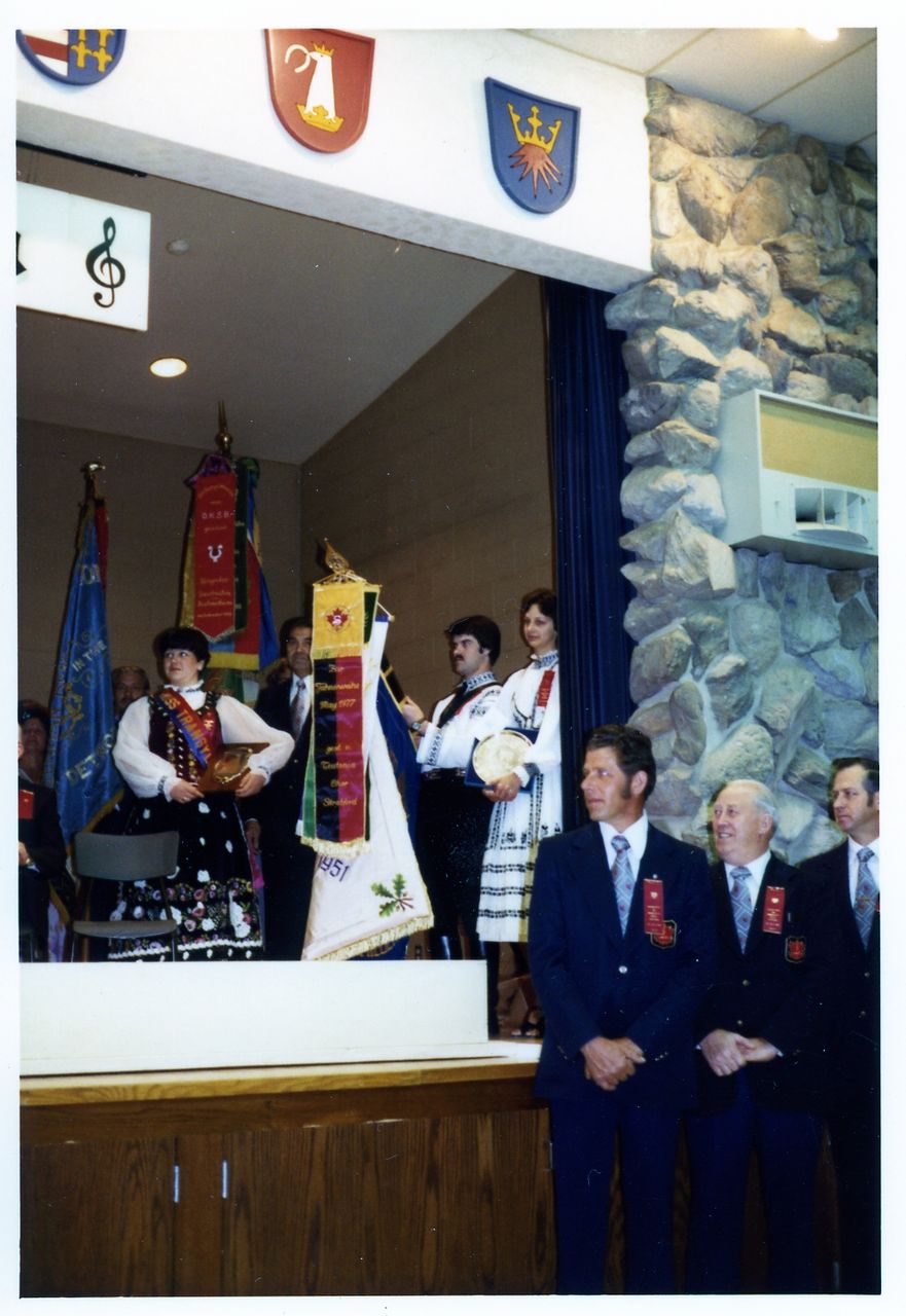 1977_016.jpg