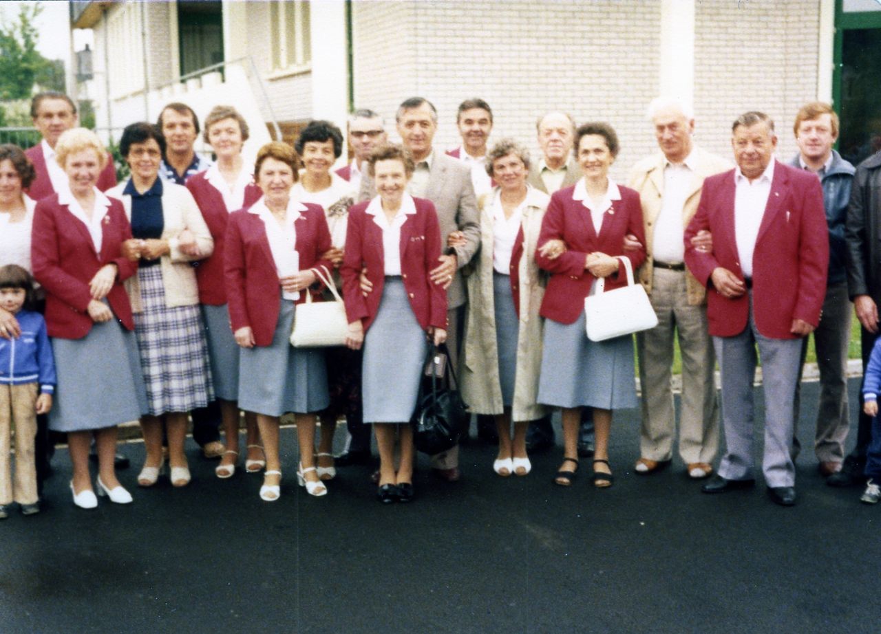 1982_001.jpg