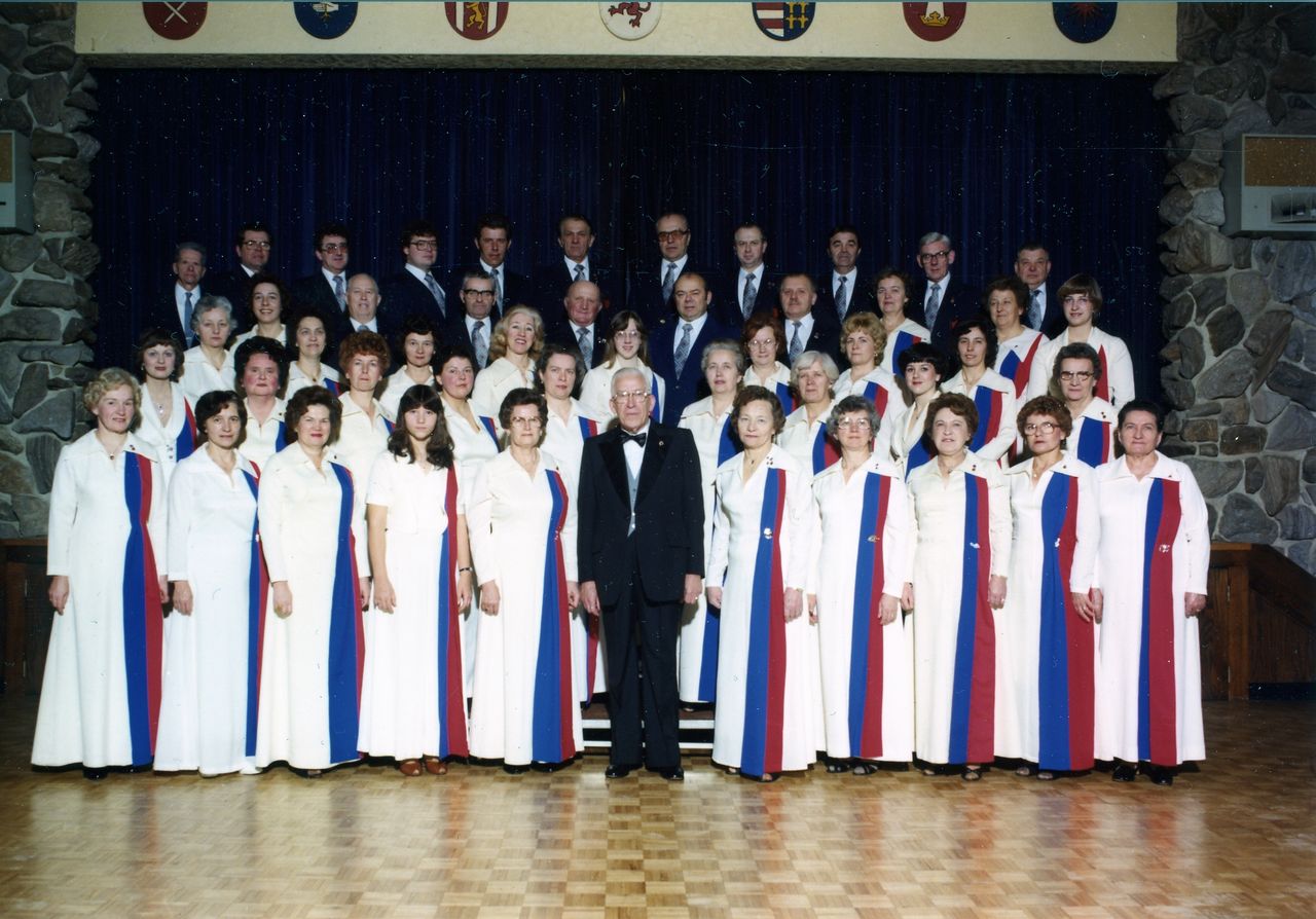 1982_002.jpg