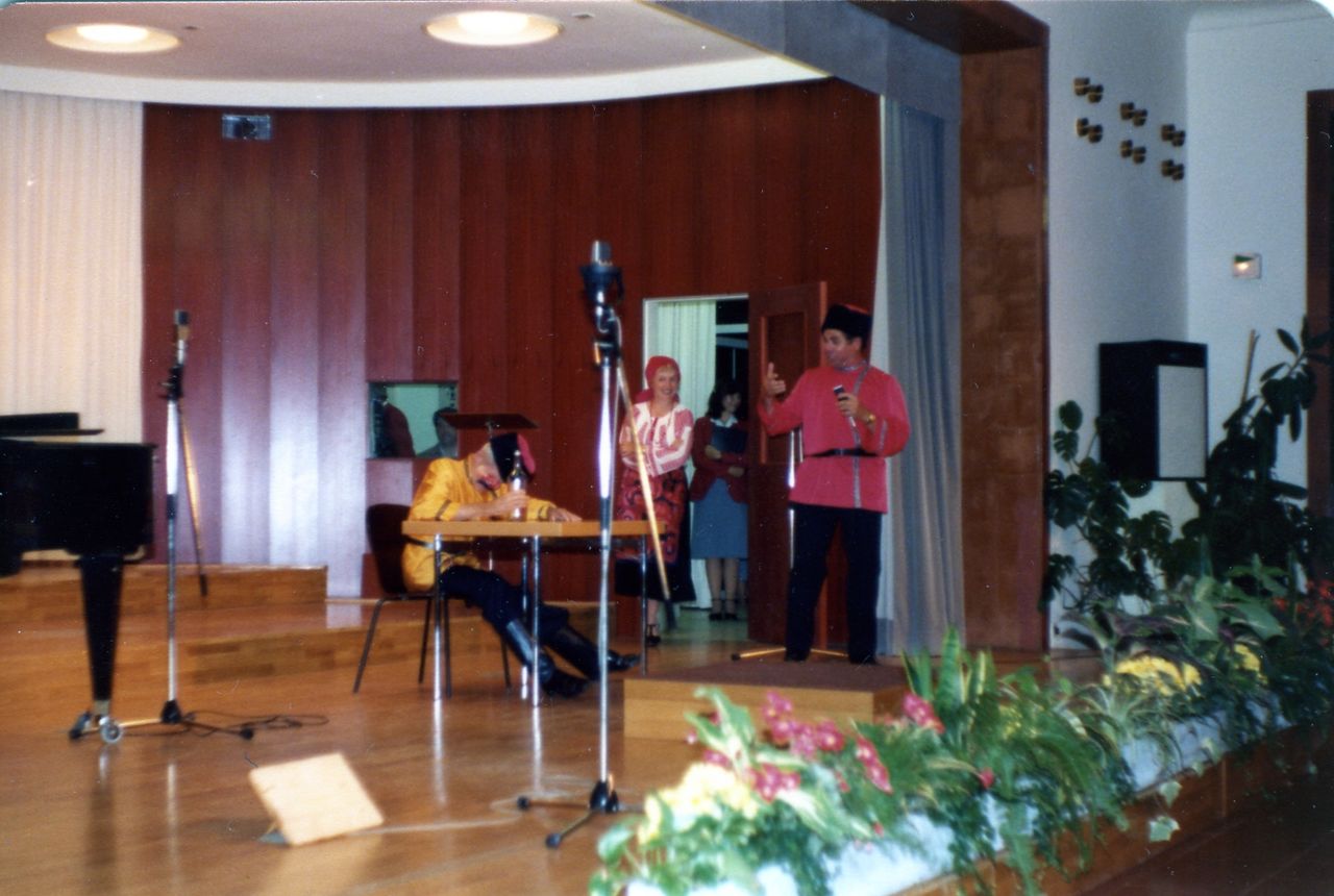 1982_006.jpg