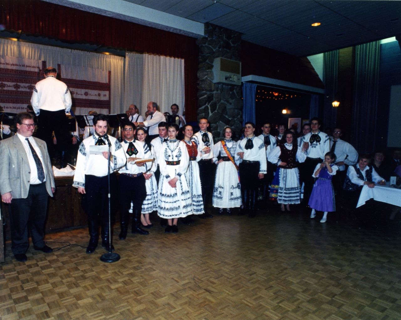 1995-03-008.jpg